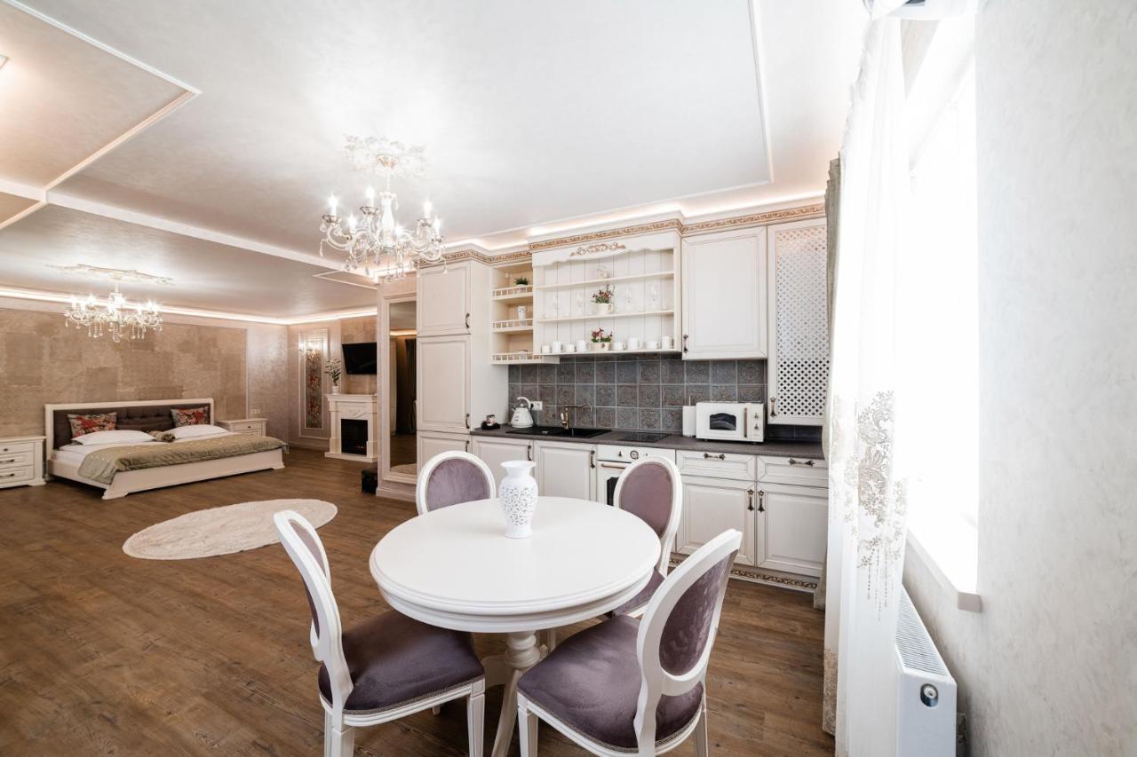 Vip Apartment On Duhnovicha Street .Free Parking. Užhorod Exteriér fotografie